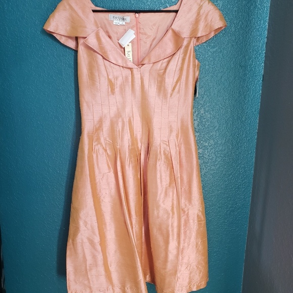 𝗞𝗮𝘆 𝗨𝗻𝗴𝗲𝗿 𝗱𝗿𝗲𝘀𝘀 - Picture 2 of 4